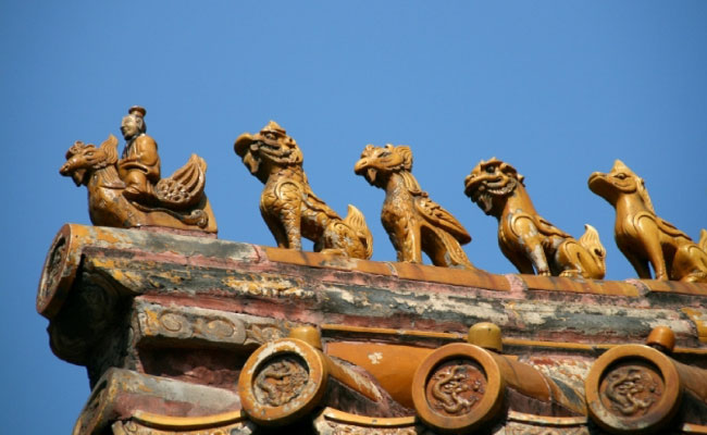 Beijing-Animal-figurines-on-roof-650x400