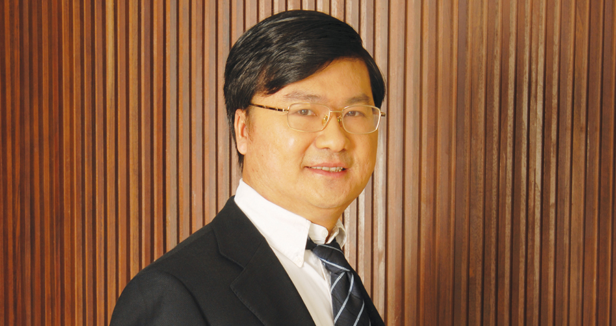 Cheung Kong Graduate School of Business (CKGSB) professor - Zhou Chunsheng
