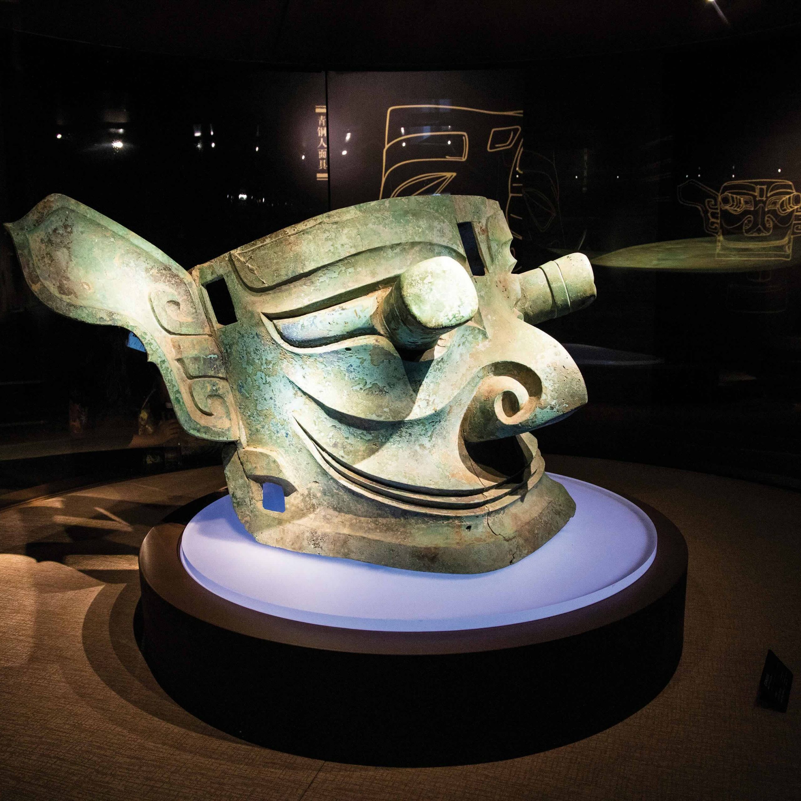 Precious bronze masks displayed in the famous Sanxingdui Museum - CKGSB Knowledge