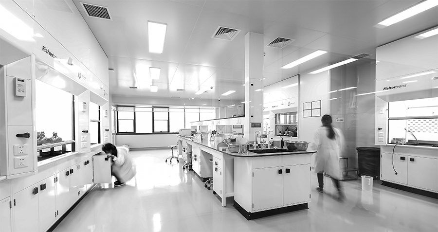 From Copycats to Cutting Edge: China’s Biotech Shift - CKGSB