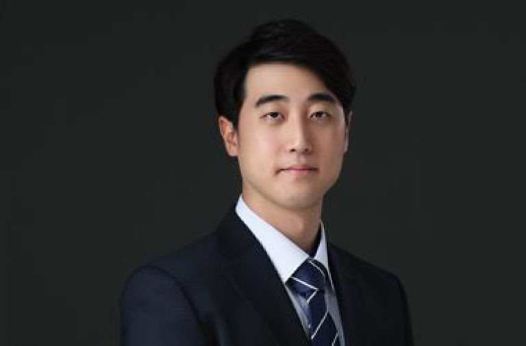 Ryan HYEON, City University of Hong KongKoreaPre-MBA Industry: Government / Military Services