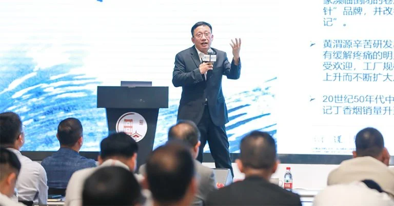 Learn from a World-class Faculty