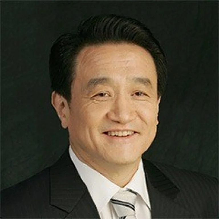 CHO Dong-Sung, Visiting Professor of Strategy, Cheung Kong Graduate School of Business (CKGSB)DBA, Harvard Business School