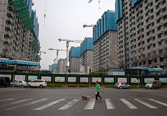 China Investor Gloom on Property Reaches Record, Survey Finds