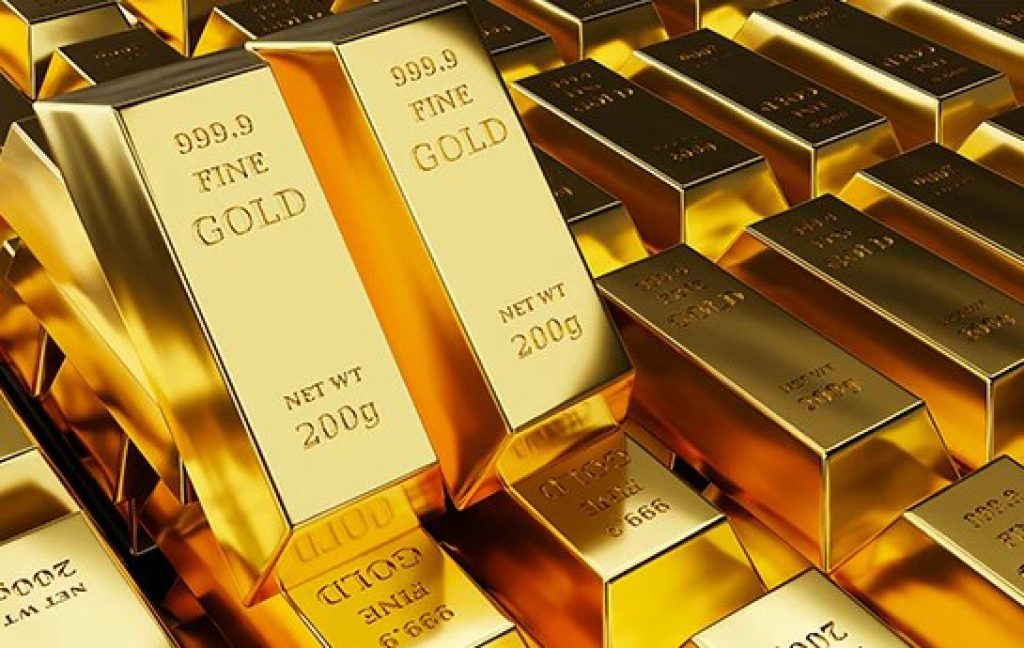 Youngsters take a shine to gold phone stickers