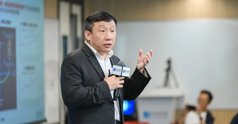 Learn from a World-class Faculty