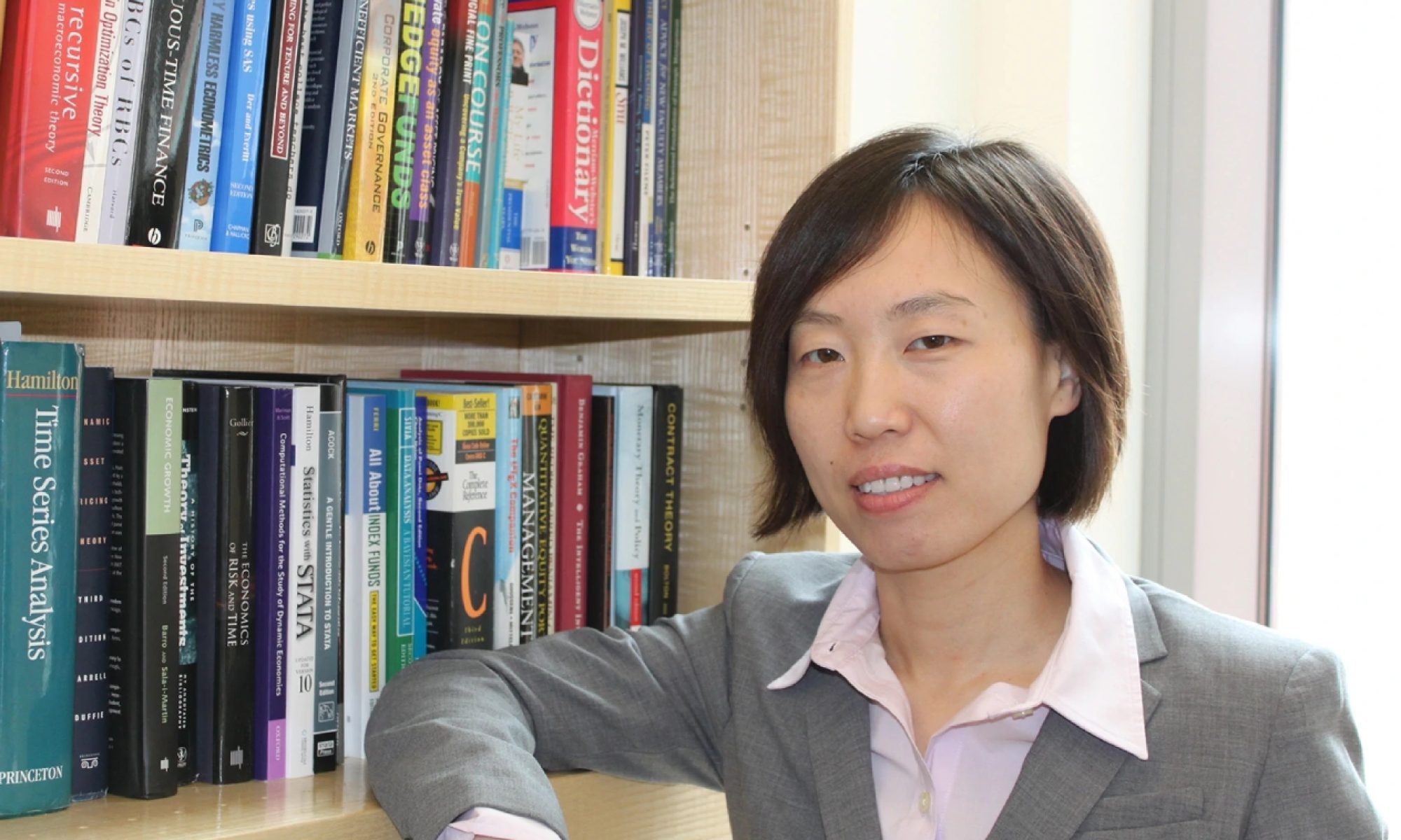 Professor Li Xuenan’s Groundbreaking Research on Stock Market Anomalies - CKGSB
