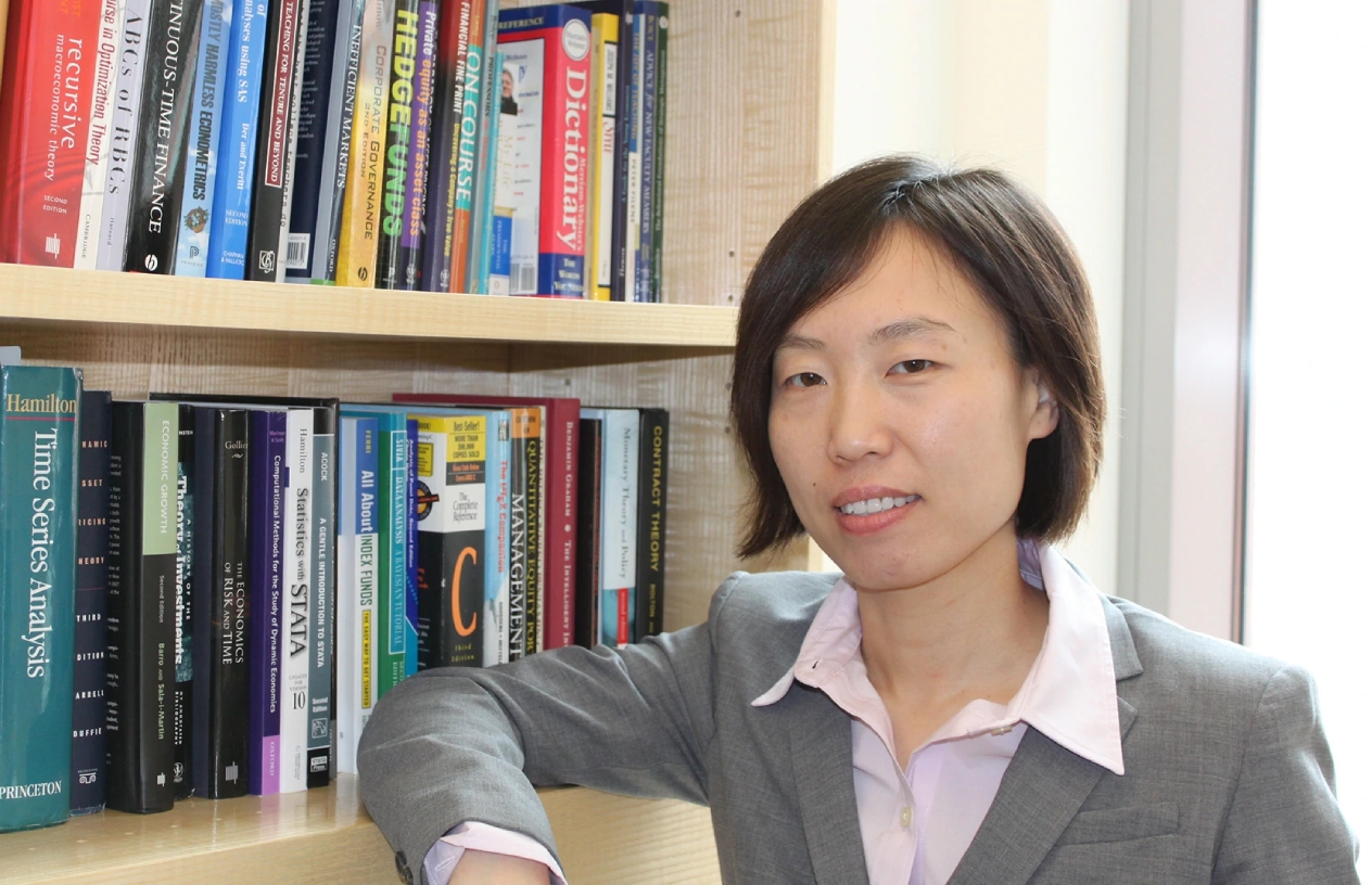 Professor Li Xuenan’s Groundbreaking Research on Stock Market Anomalies - CKGSB