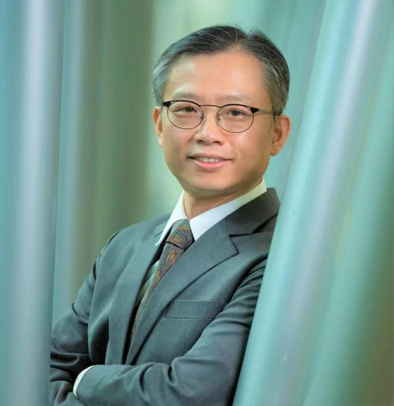 Guoli Chen, Visiting Professor of Strategy, Cheung Kong Graduate School of Business (CKGSB)Ph.D., Business Administration, Pennsylvania State University
