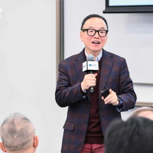 CKGSB Professor of Finance Jianping Mei presenting the Spring 2026 MM Art Indices